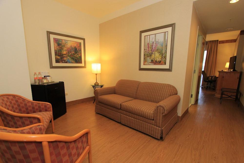 Holiday Inn Express Silao-Aeropuerto Bajio By Ihg Exterior foto
