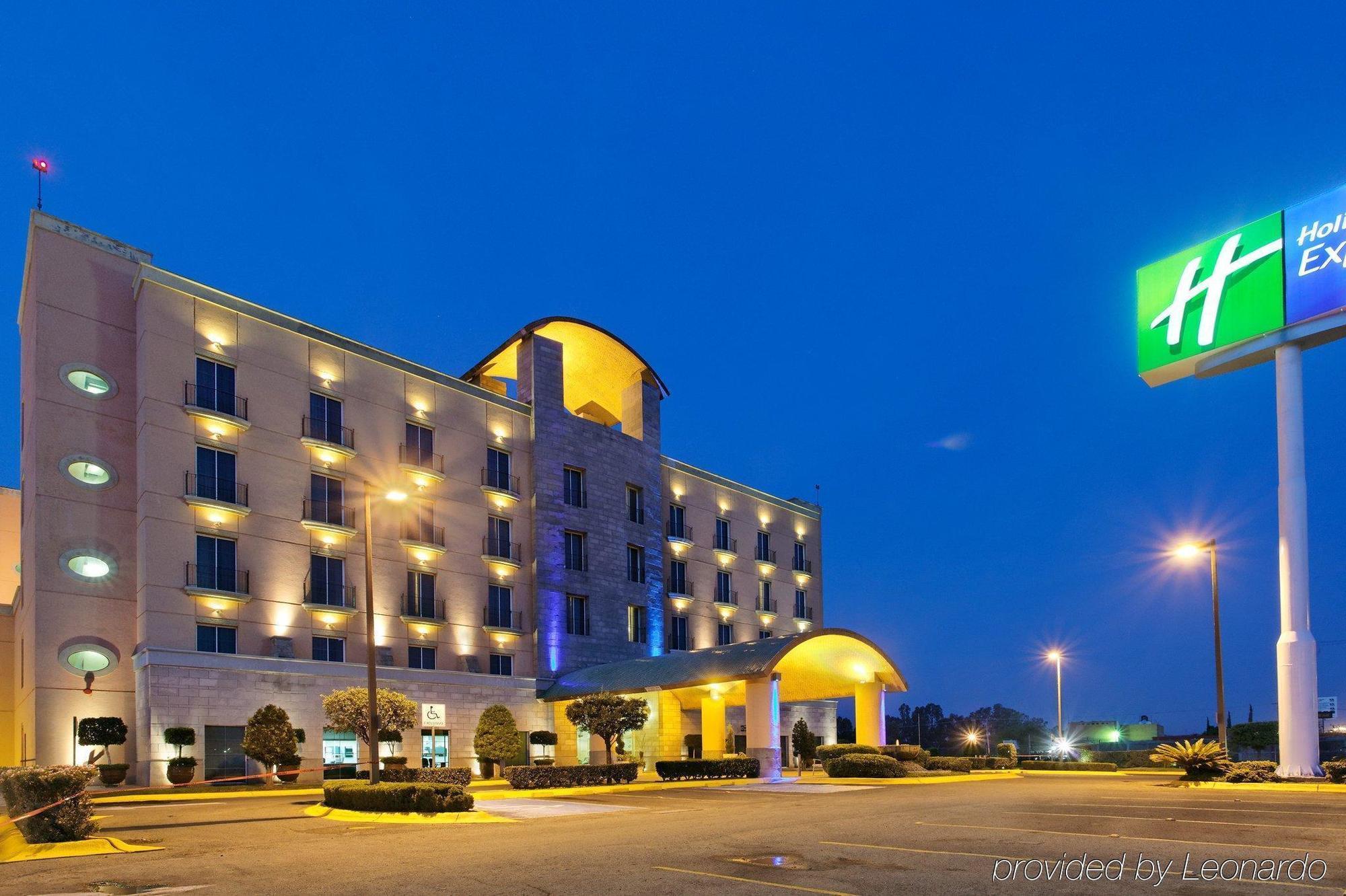 Holiday Inn Express Silao-Aeropuerto Bajio By Ihg Exterior foto