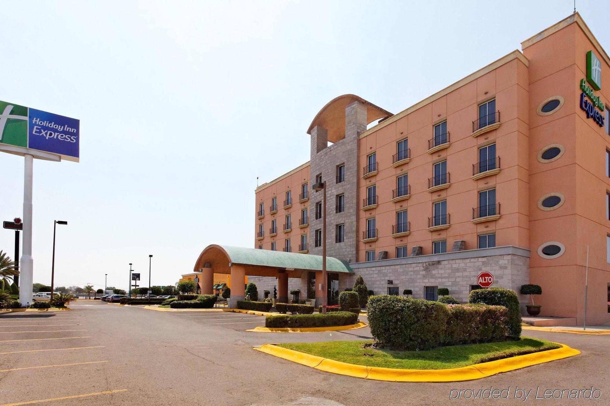 Holiday Inn Express Silao-Aeropuerto Bajio By Ihg Exterior foto