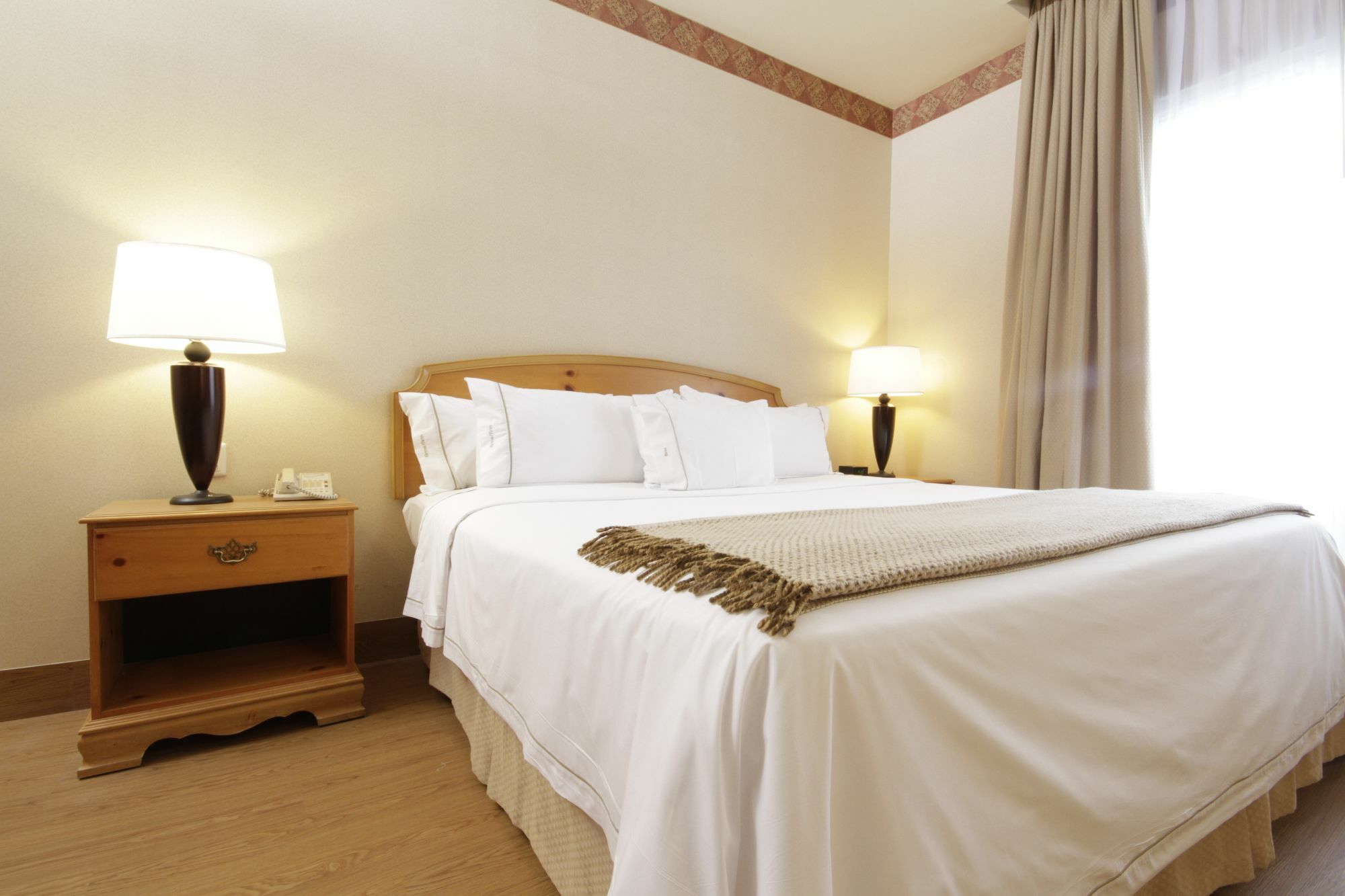 Holiday Inn Express Silao-Aeropuerto Bajio By Ihg Exterior foto